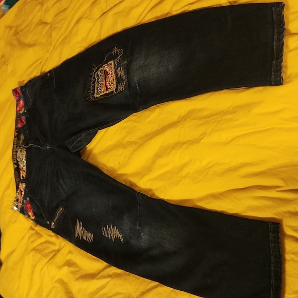 Jeans - Picture 2 of 6